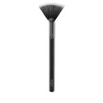 KIKO Face 12 Powder Fan Brush sejas ota