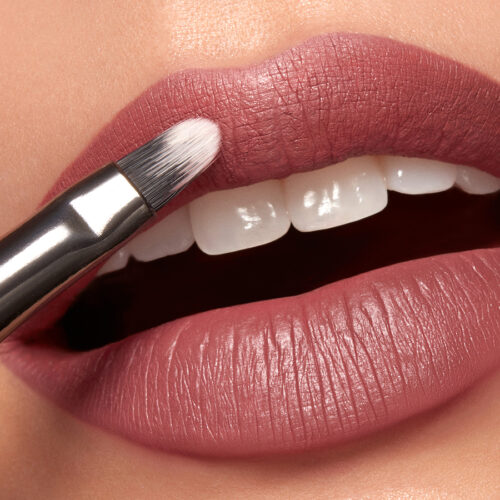 Alternative view of KIKO Lips 80 Flat Lip Brush