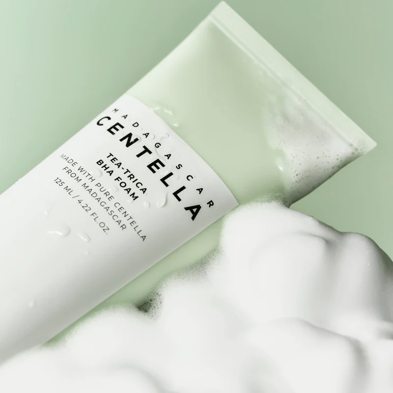 skin1004-tea-trica-bha-foam-37889689518326_800x