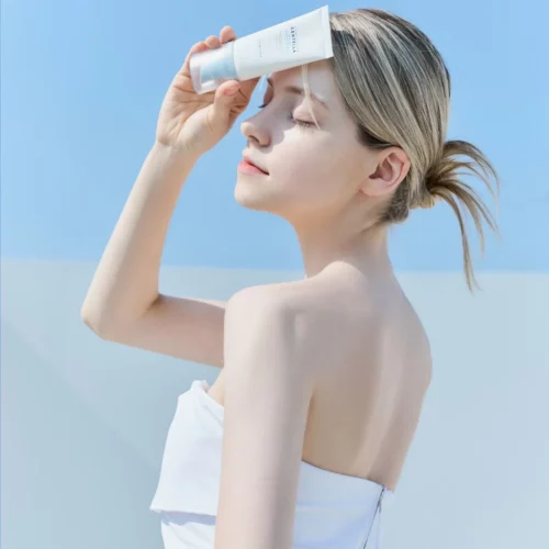 Alternative view of SKIN1004 Madagascar CENTELLA HYALU-CICA water-fit sun serum serums ar saules aizsardzības faktoru SPF50+