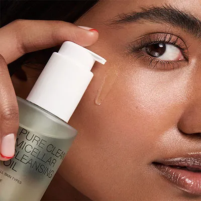 Alternative view of KIKO New Pure Clean Micellar Cleansing Oil hidrofīlā eļļa sejas attīrīšanai un kosmētikas noņemšanai