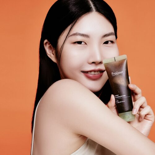 Alternative view of Fraijour Heartleaf Pore Melting Gel Mask pore-cleansing face mask