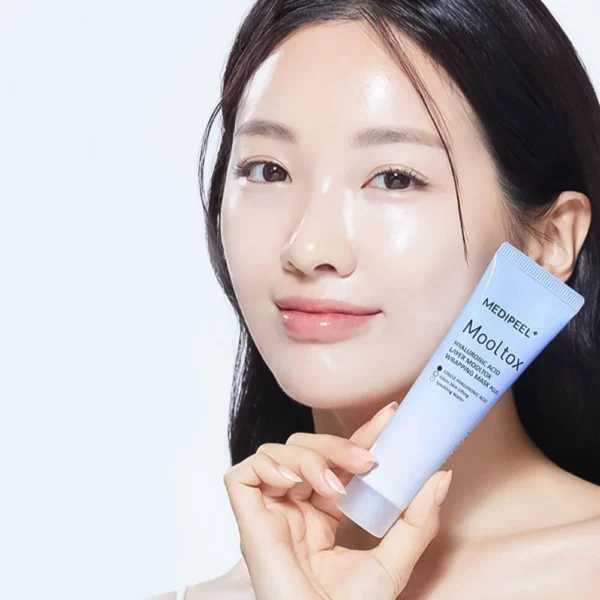 Medi_Peel-Mooltox-Hyaluron-Layer-Wrapping-Mask_0100ca61-9280-4cf5-b33c-d876da8e8c8c-600x600